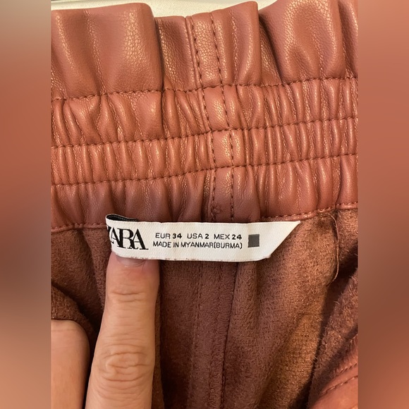 ZARA faux leather shorts in size 2 - Picture 4 of 4